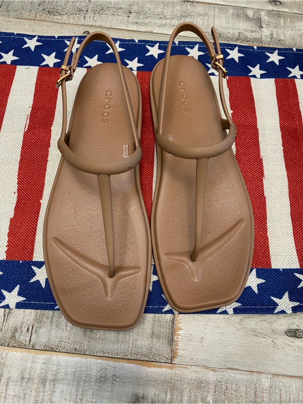 Crocs Womens Brown\Bronze T-Strap Sandals Comfort Size 9W UnWorn